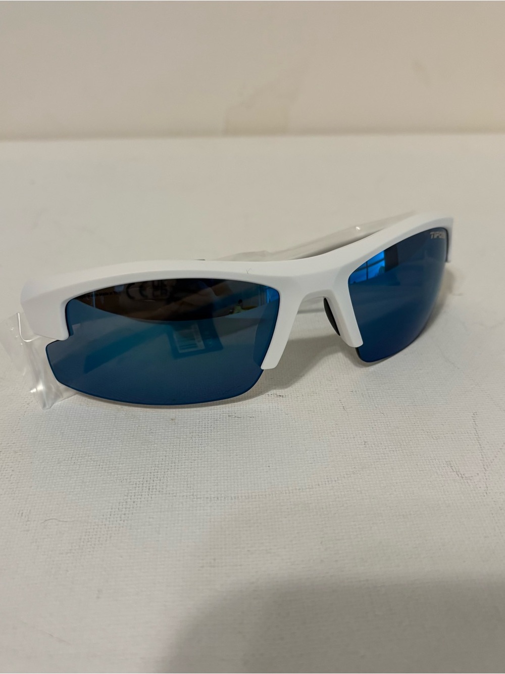 Tifosi Shutout Unisex White Sport Sunglasses White with Blue Mirrored Lenses